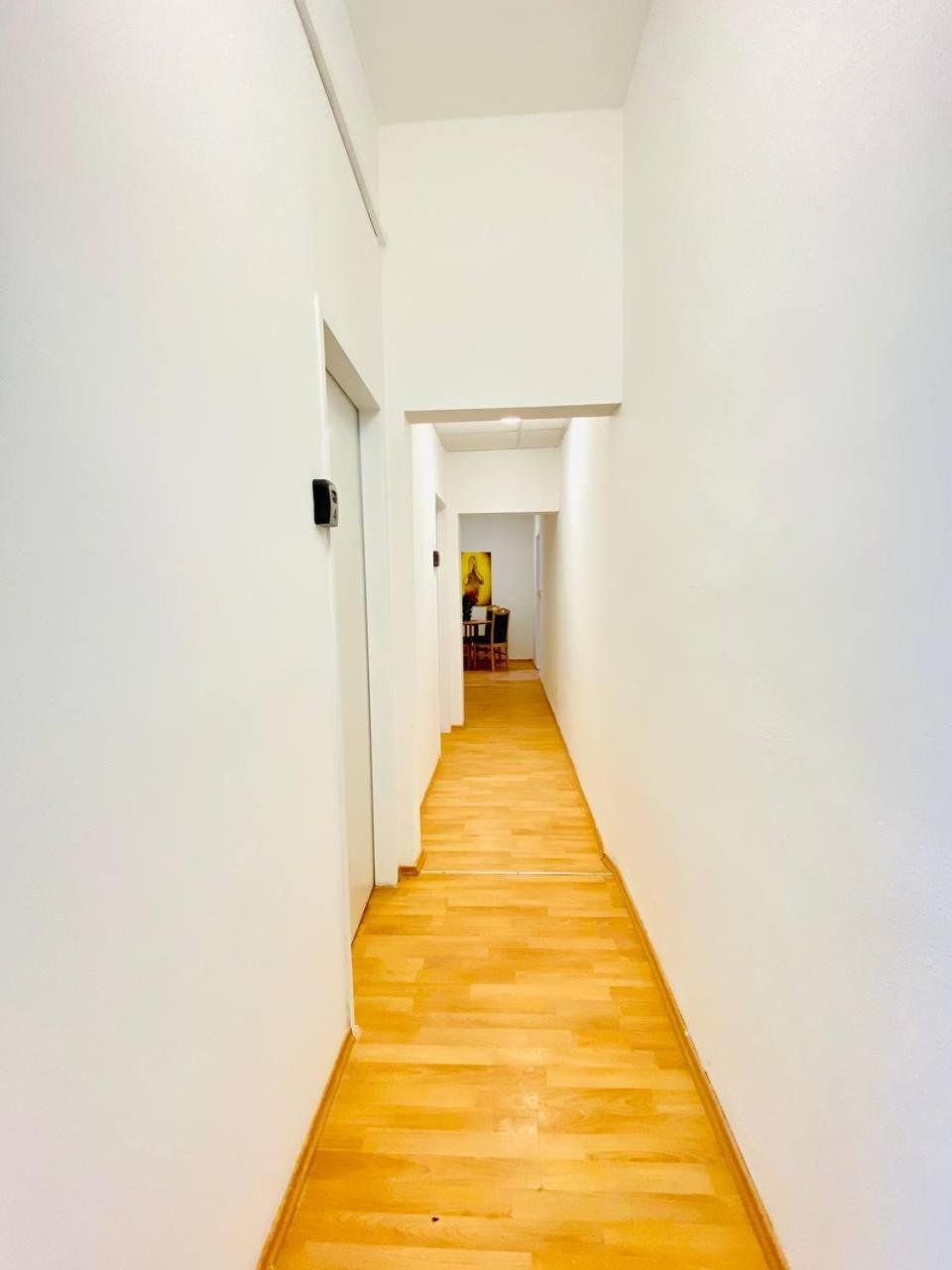 Comfortable Room In The 23Rd District Of Vienna Fr4 Exterior foto