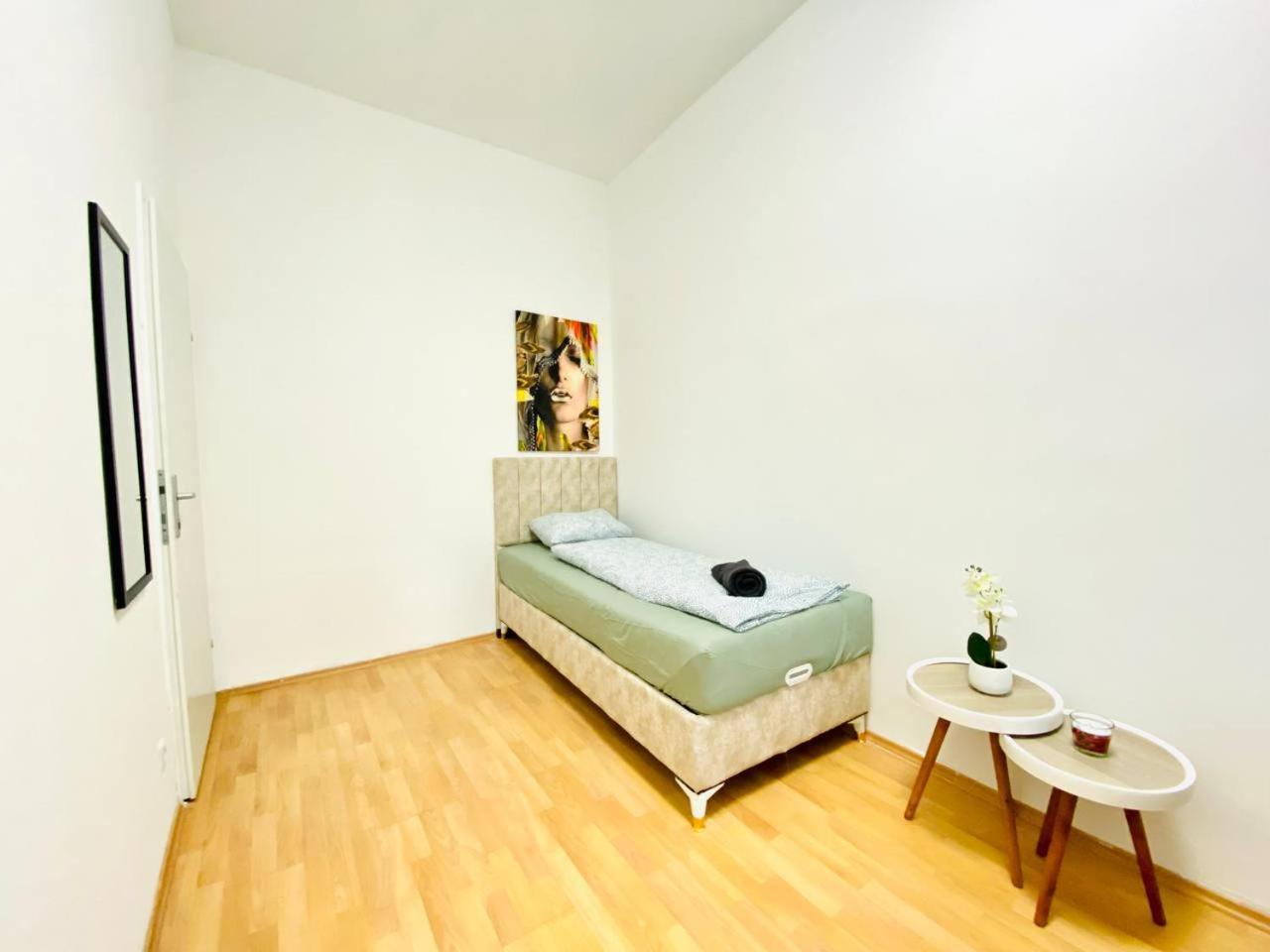 Comfortable Room In The 23Rd District Of Vienna Fr4 Exterior foto
