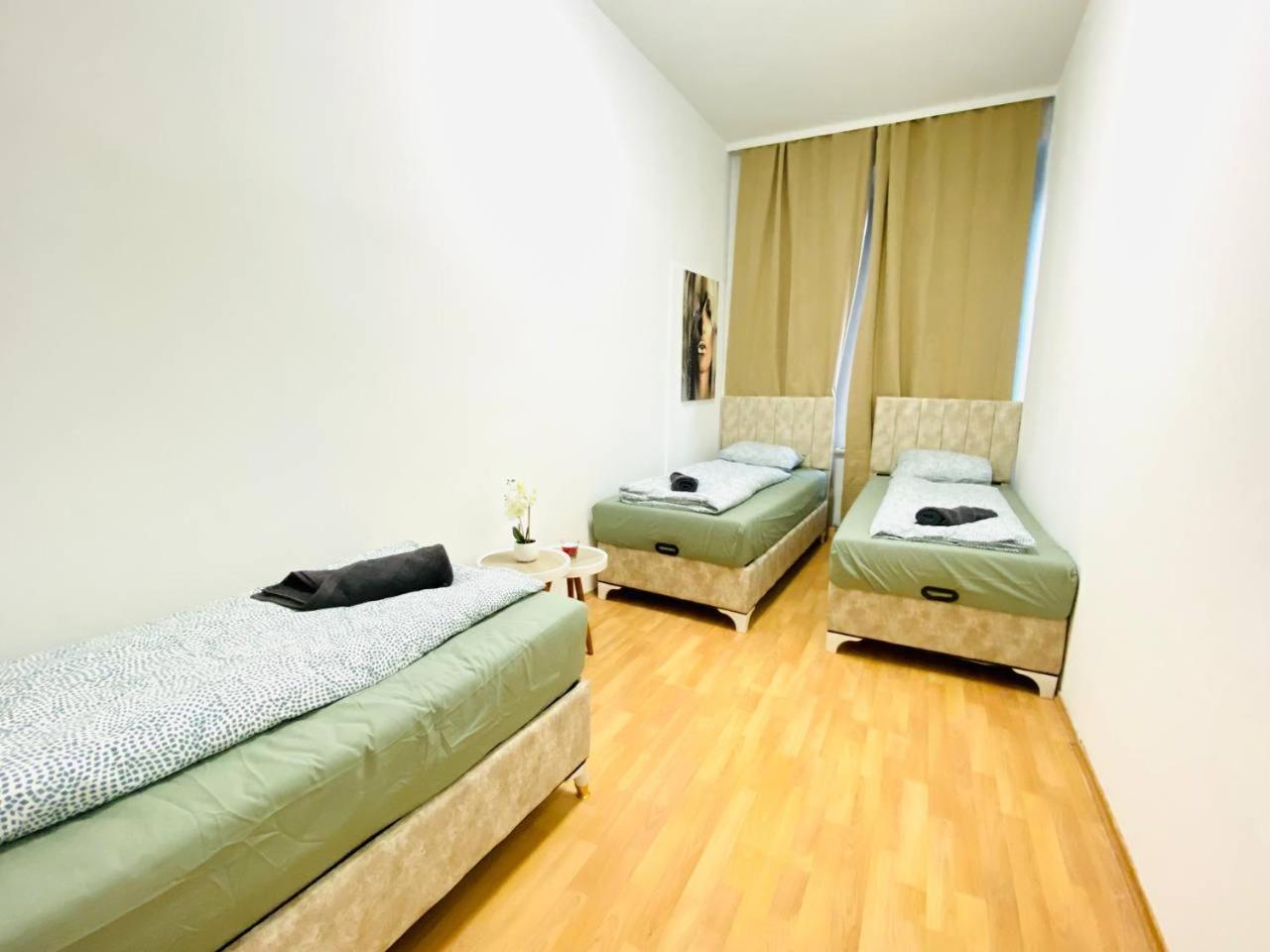 Comfortable Room In The 23Rd District Of Vienna Fr4 Exterior foto