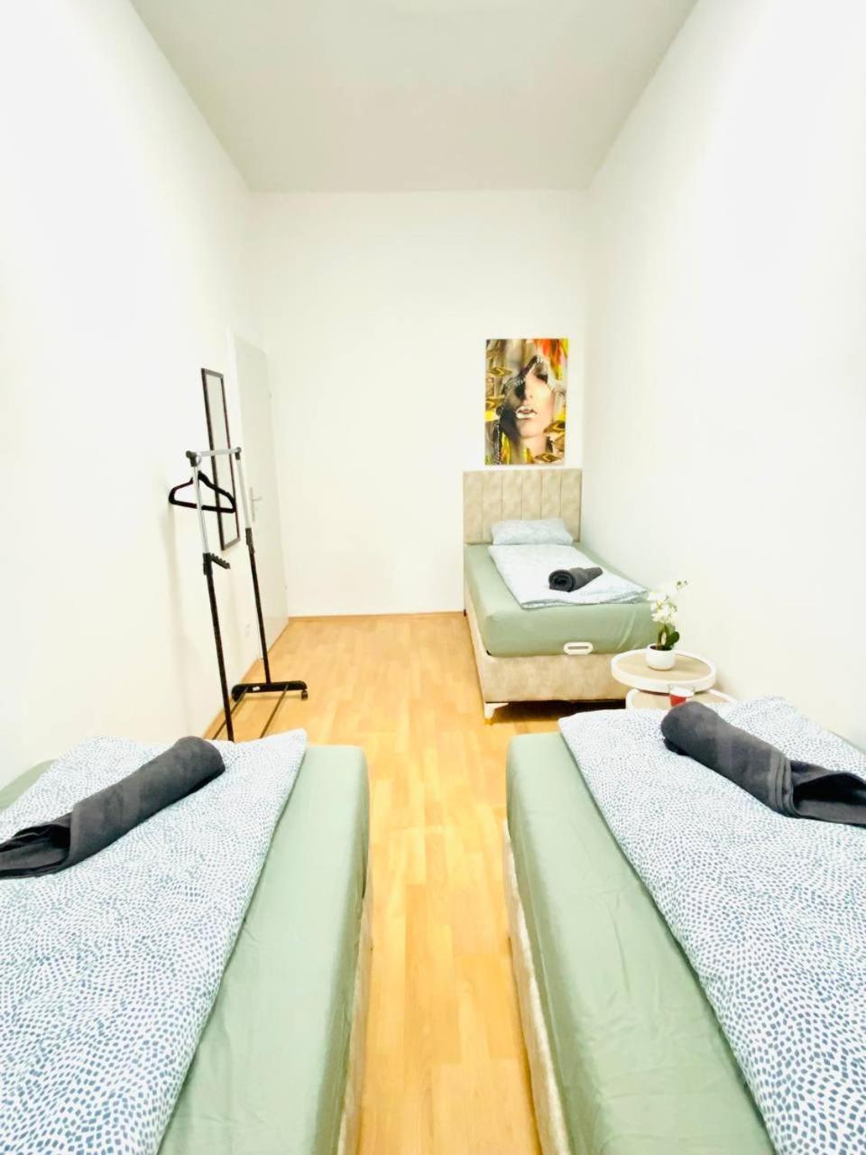 Comfortable Room In The 23Rd District Of Vienna Fr4 Exterior foto