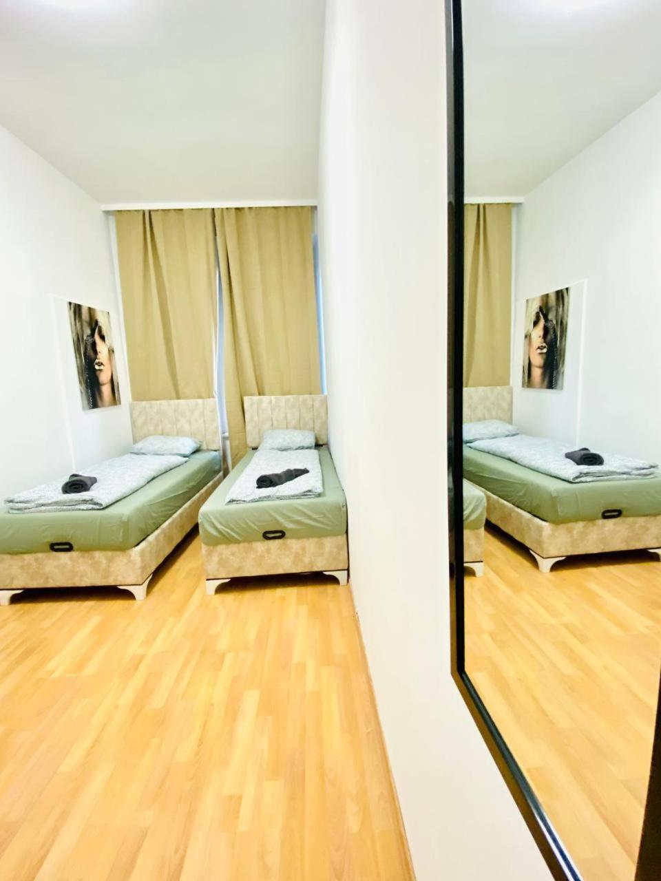 Comfortable Room In The 23Rd District Of Vienna Fr4 Exterior foto