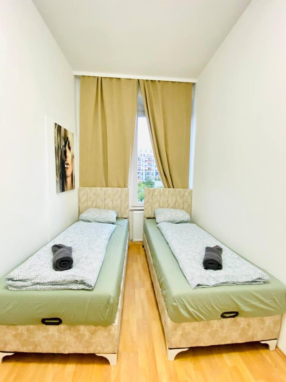 Comfortable Room In The 23Rd District Of Vienna Fr4 Exterior foto