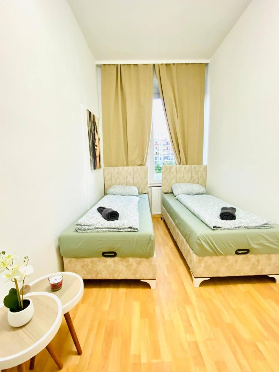 Comfortable Room In The 23Rd District Of Vienna Fr4 Exterior foto