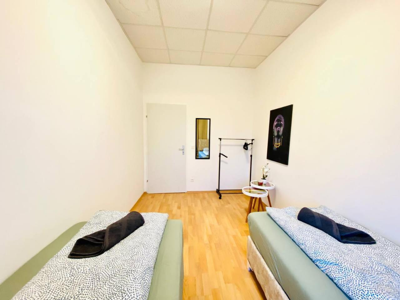 Comfortable Room In The 23Rd District Of Vienna Fr4 Exterior foto