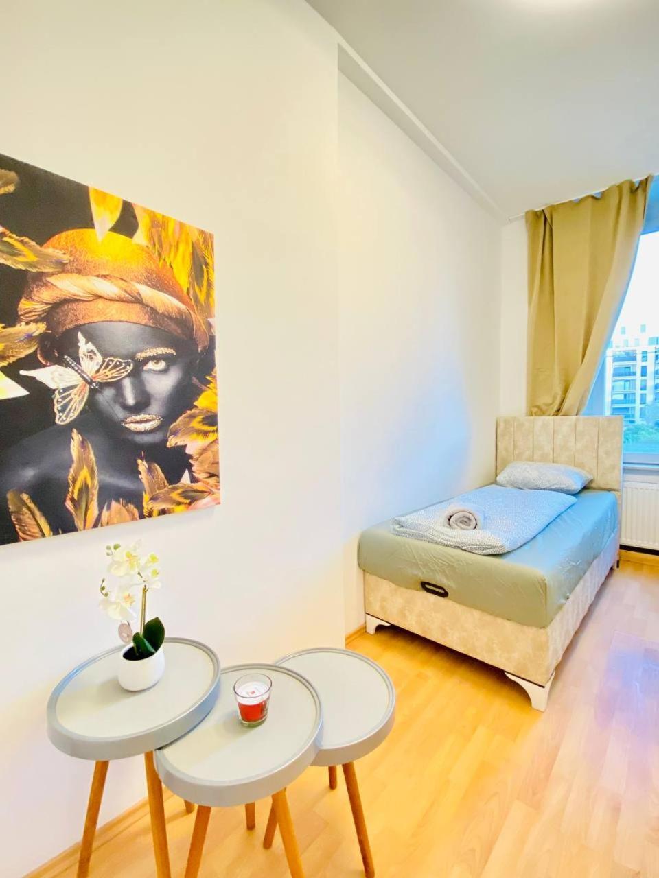 Comfortable Room In The 23Rd District Of Vienna Fr4 Exterior foto