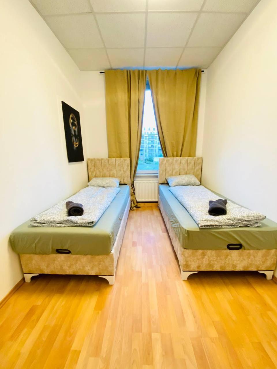 Comfortable Room In The 23Rd District Of Vienna Fr4 Exterior foto