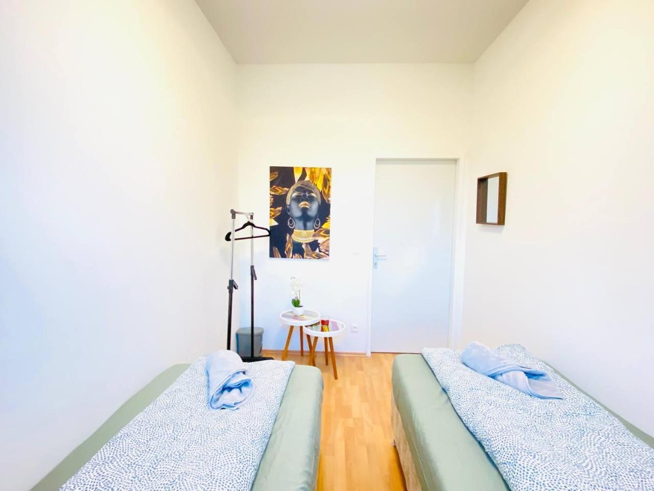 Comfortable Room In The 23Rd District Of Vienna Fr4 Exterior foto