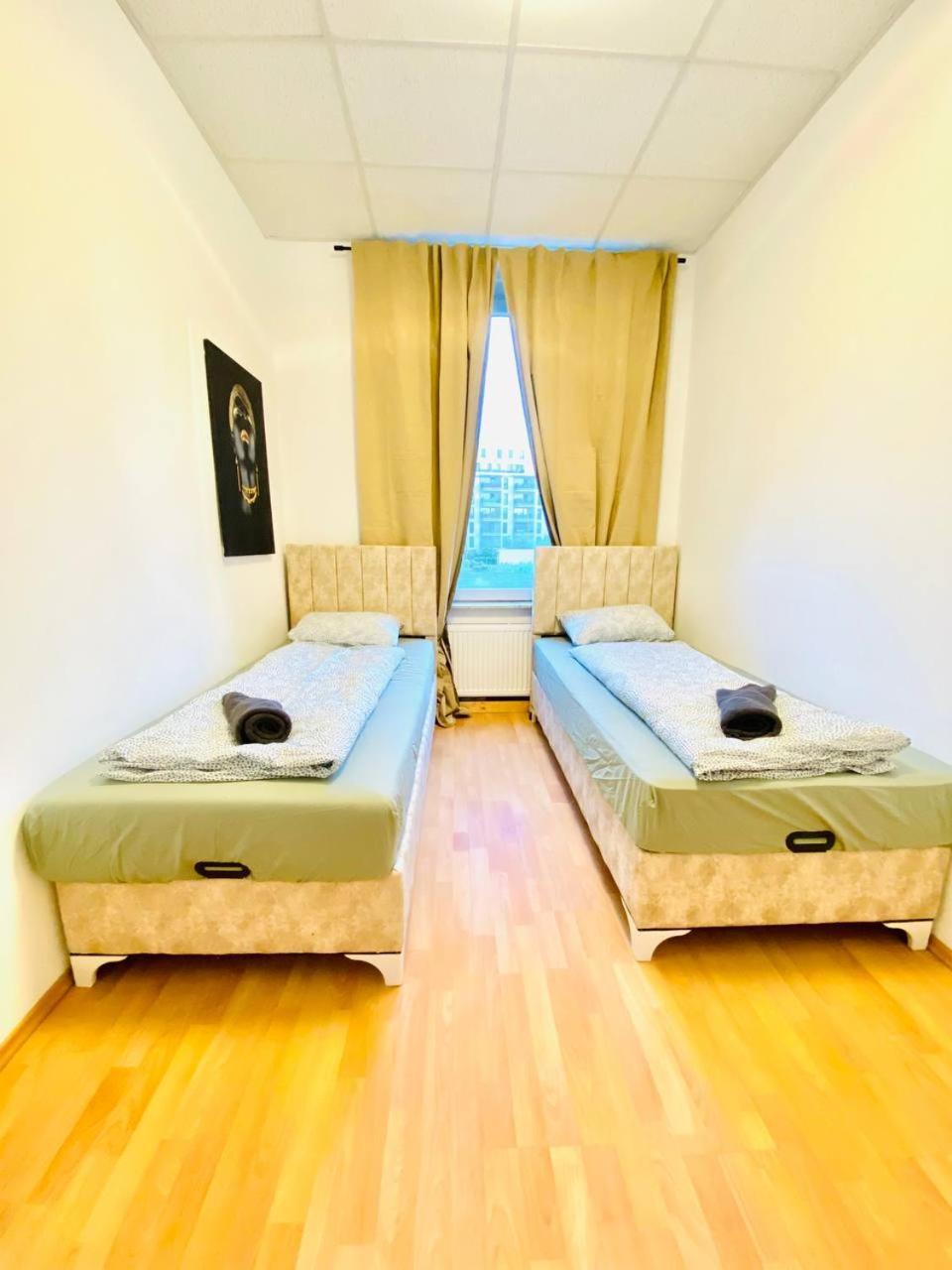 Comfortable Room In The 23Rd District Of Vienna Fr4 Exterior foto